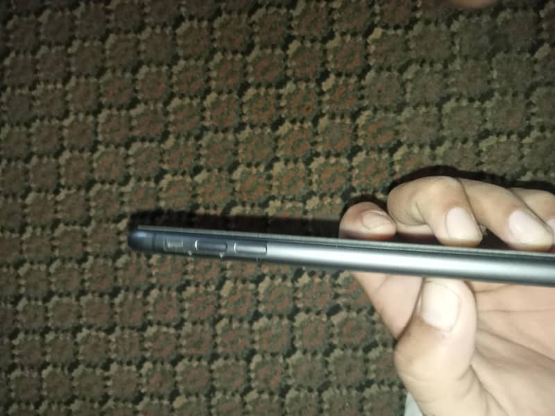 Apple iPhone 11 3