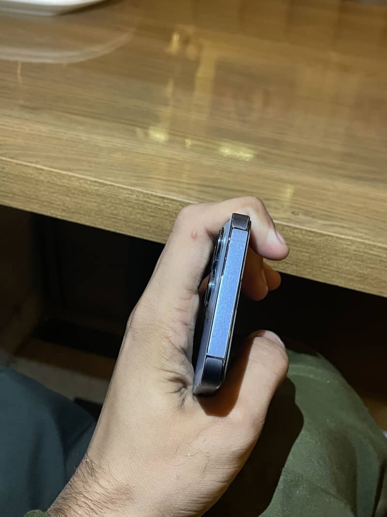 Apple iPhone 13 Pro 6