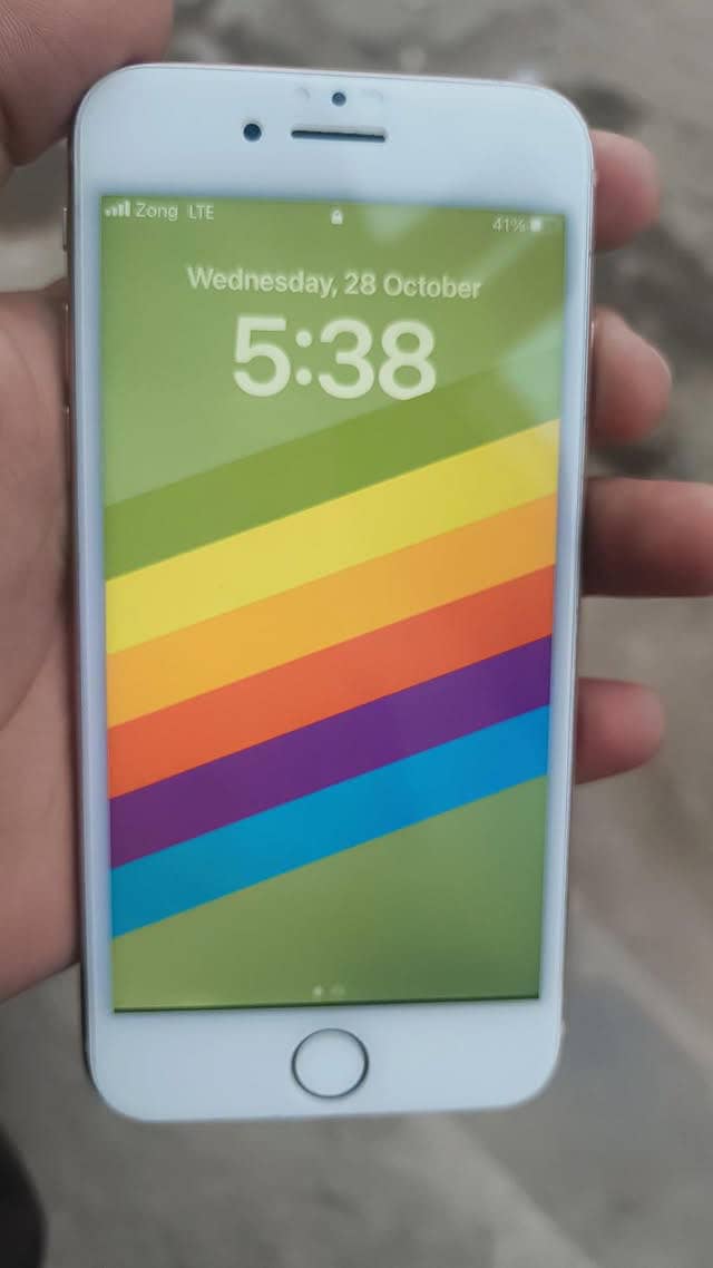 Apple iPhone 8 1