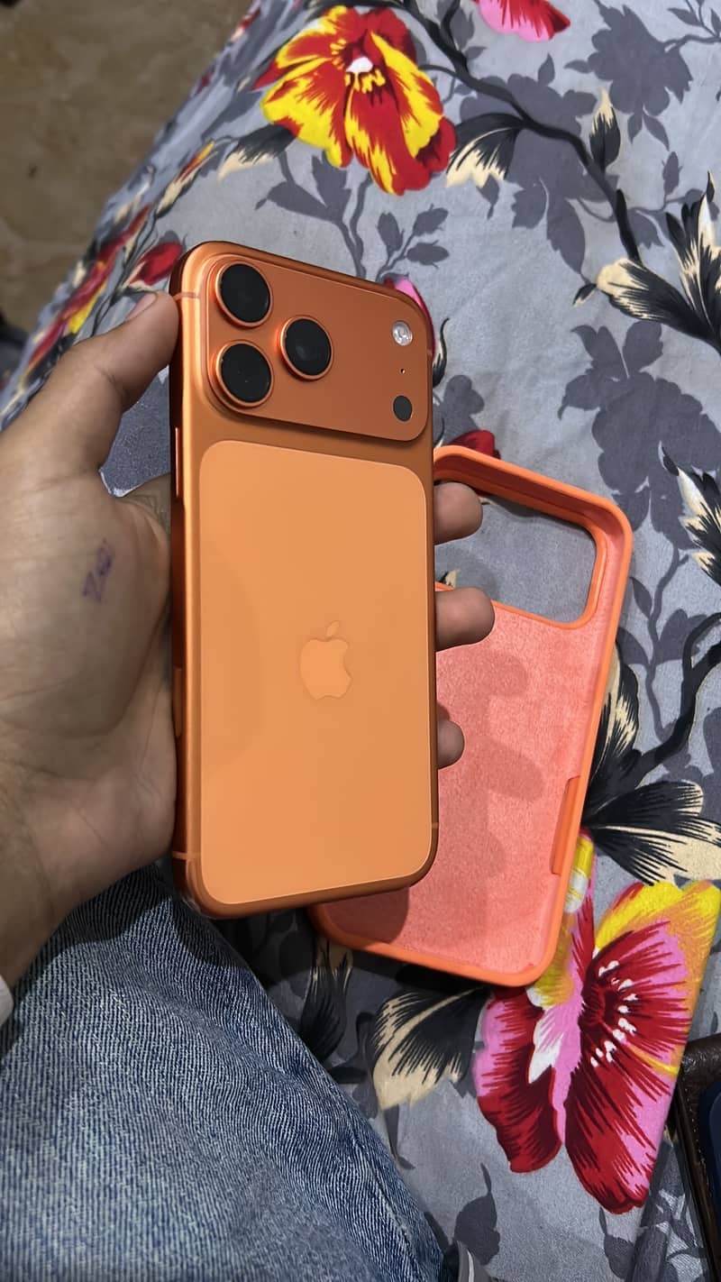Apple iPhone 17 Pro Max 0