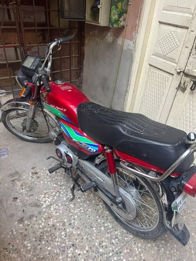 Honda CD-70 2018