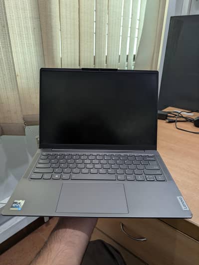 Lenovo Yoga slim 6 i5 12th gen p series 16 gb ddr5 512 gb nvme