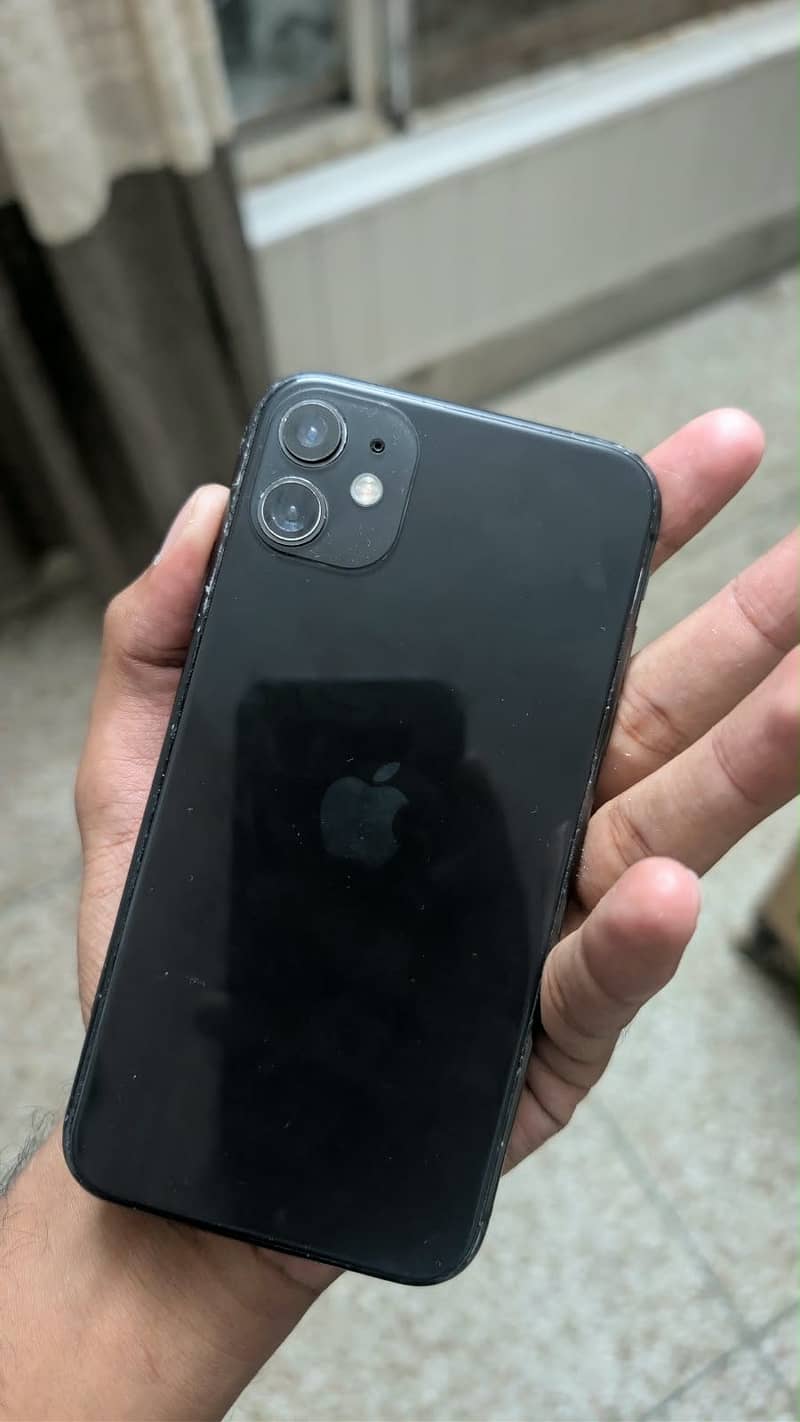 Apple iPhone 11 3