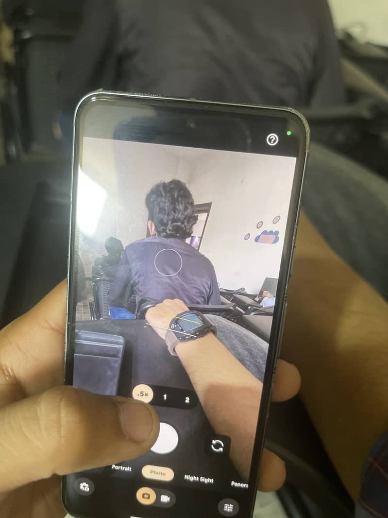 Google Pixel 8 3
