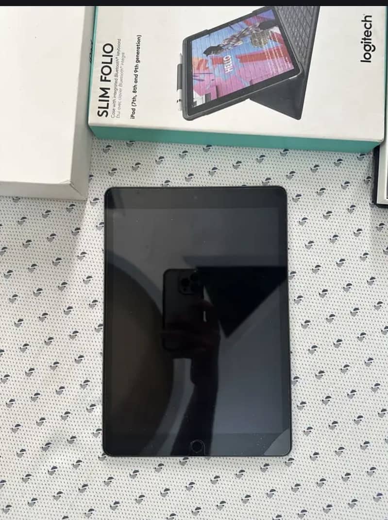 Ipad 9th generation 64gb Complete box 7