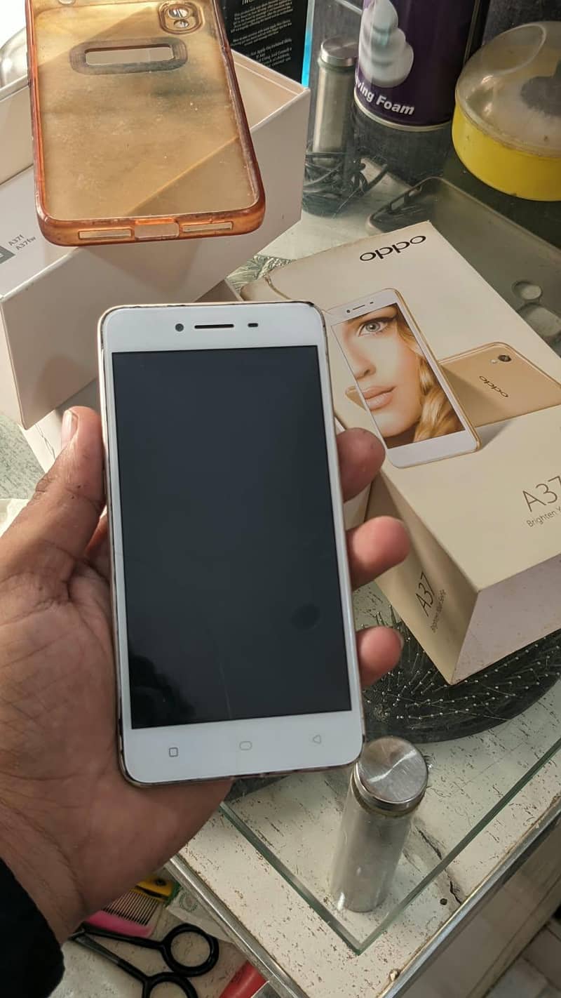 OPPO A37 3