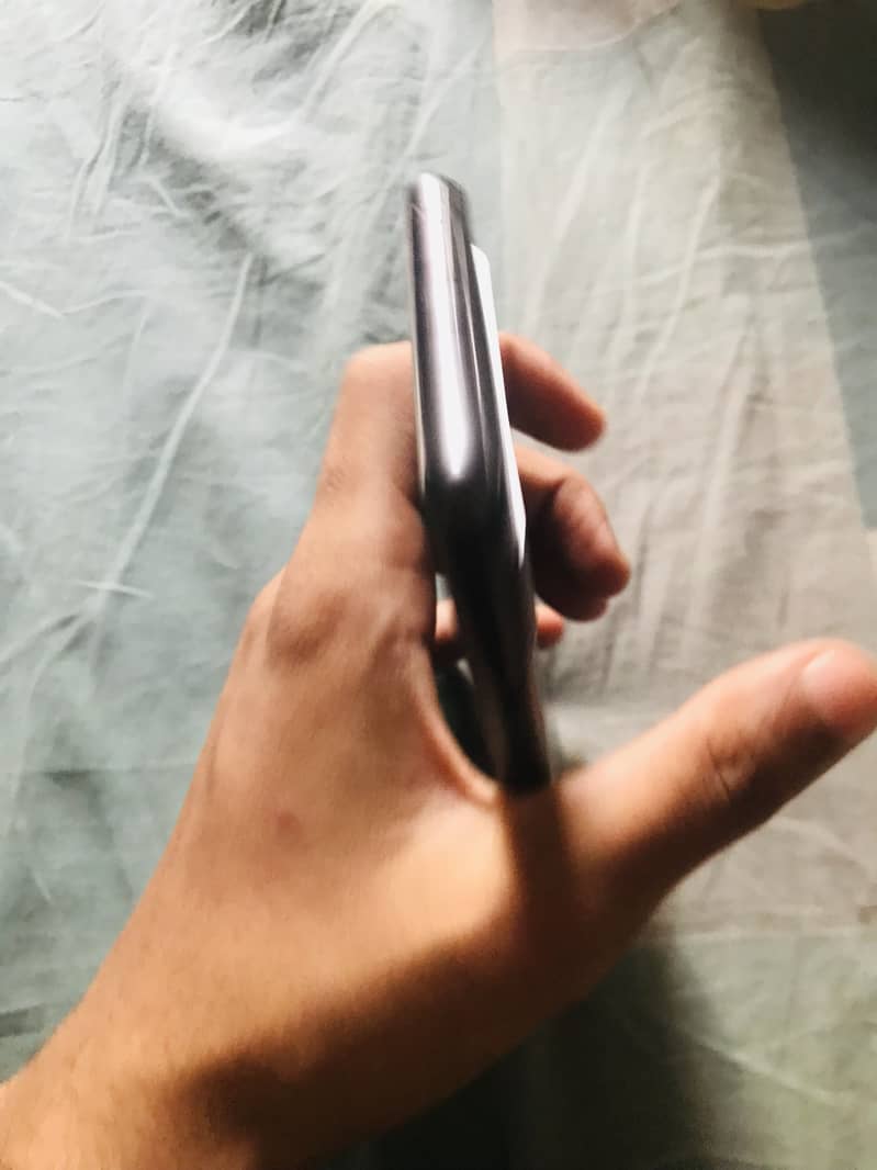 Google Pixel 7a 1