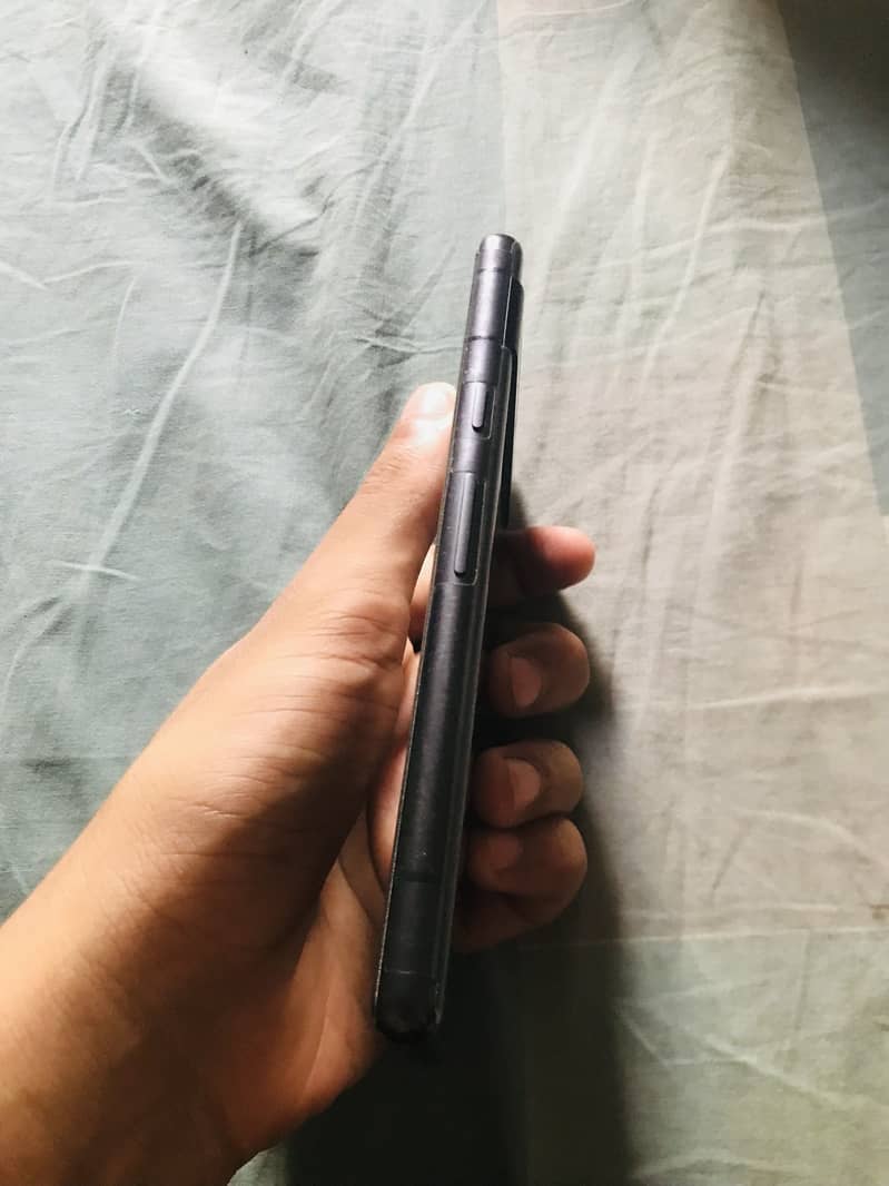 Google Pixel 7a 4