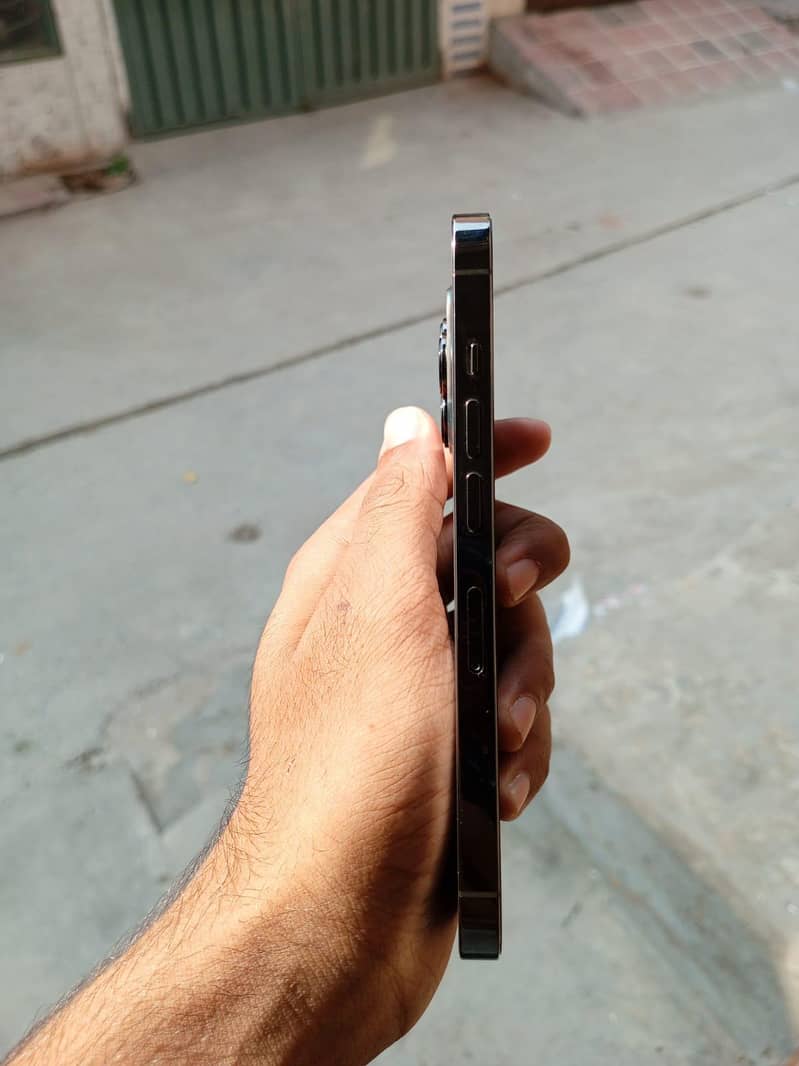 Apple iPhone 13 Pro 5
