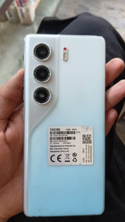 Tecno CAMON 40 Pro