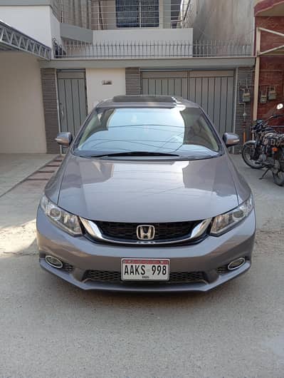 Honda civic 2013 Ug leather top of the line