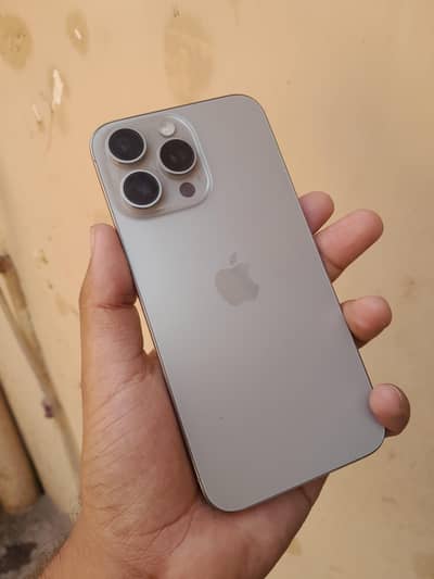 iPhone 15 Pro Max Icloud locked