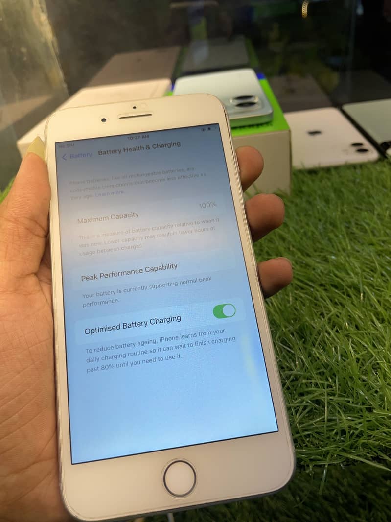 Apple iPhone 8 Plus 2