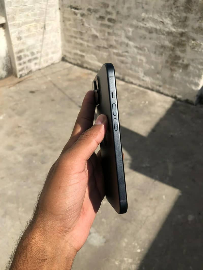 Apple iPhone 15 1