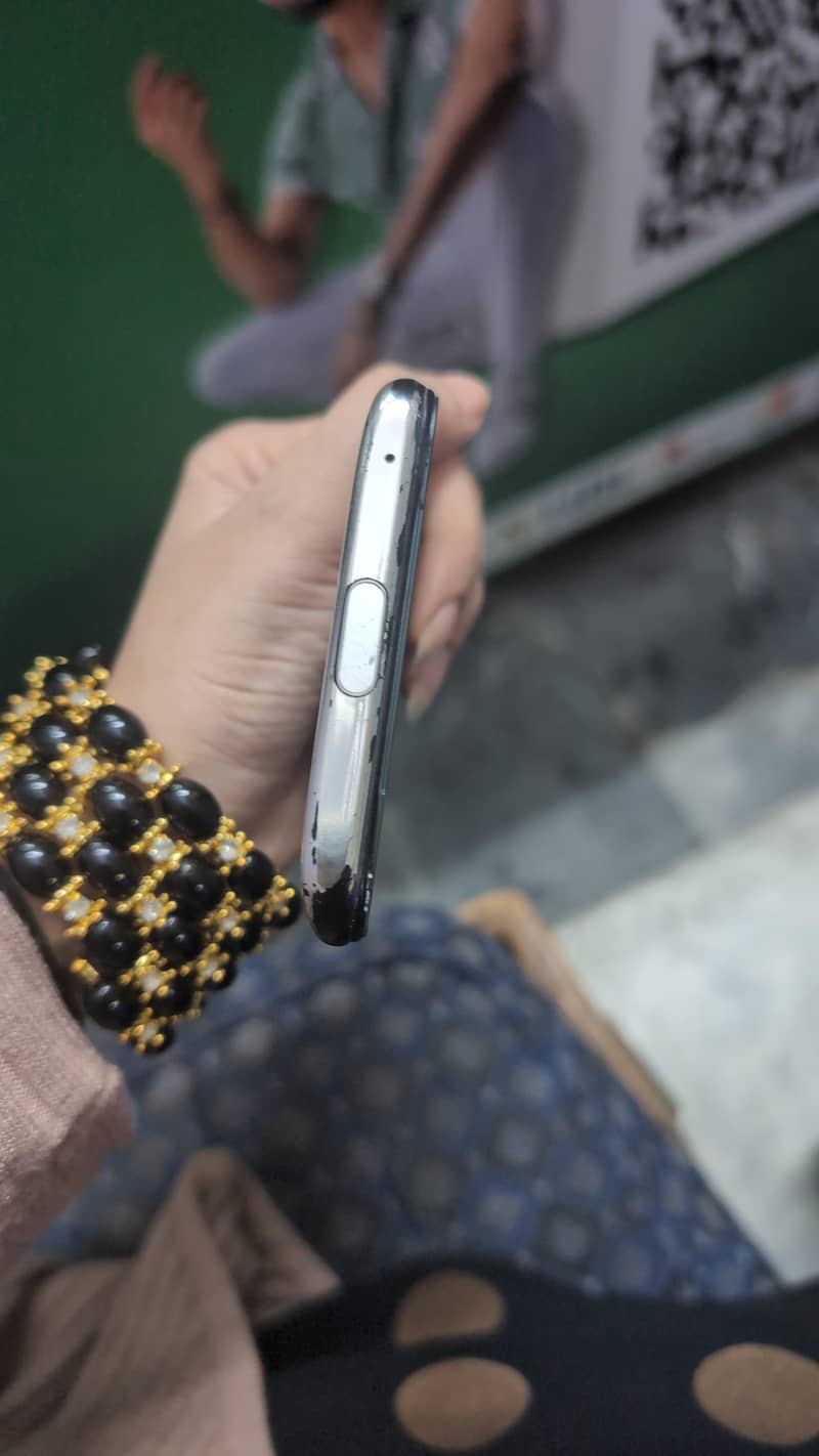 OPPO Reno 2f 4