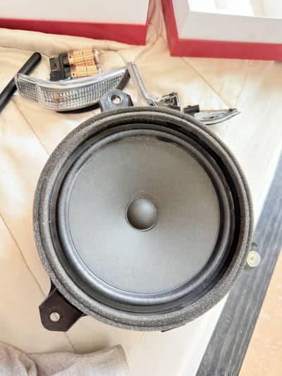 Door speakers toyota original speakers brand new