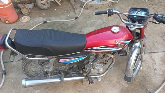 Honda 125 2015 model in good condition