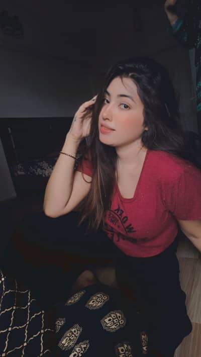 Need female STAFF salry 1lakh +2lakh beauty  Home service karachi