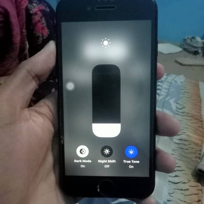 iPhone SE 2 3