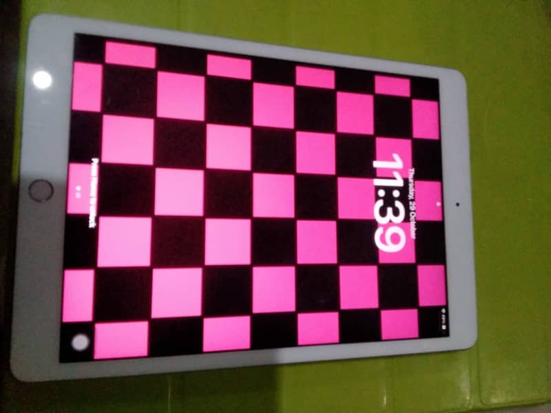 Ipad model A2270 0