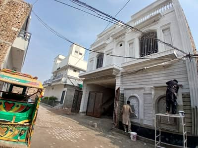 6 mrla. Dubol story nehr canal road rahim. Yar Khan for sale