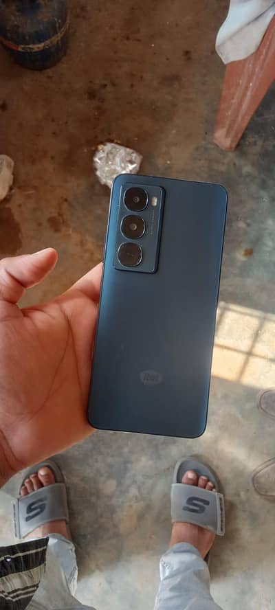 Itel City 100