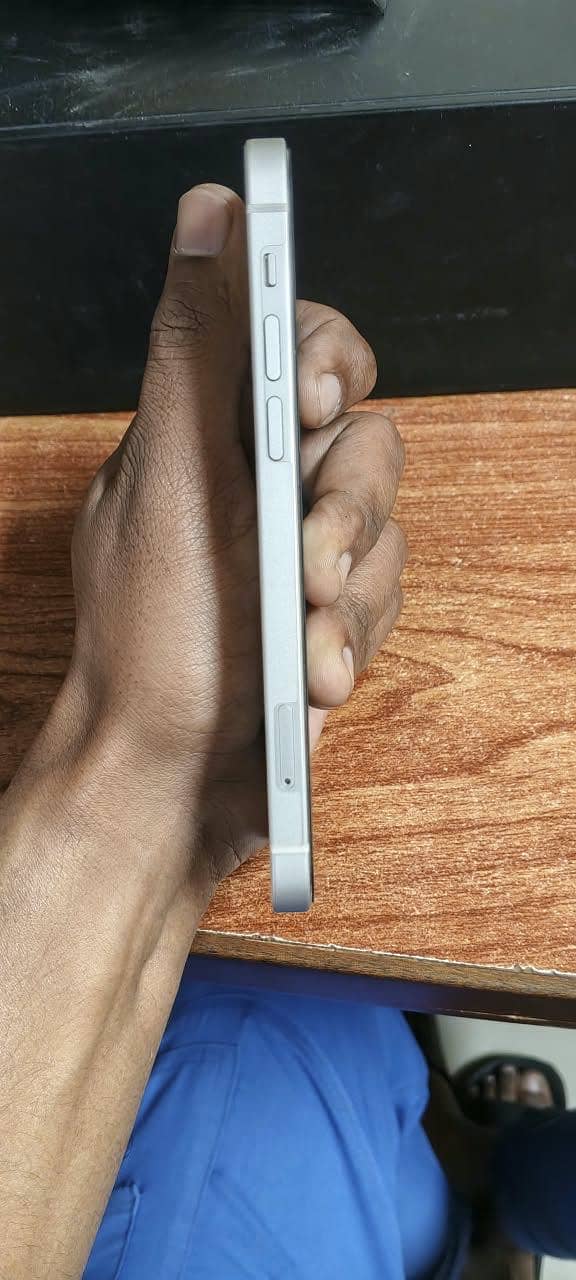 Apple iPhone 12 9
