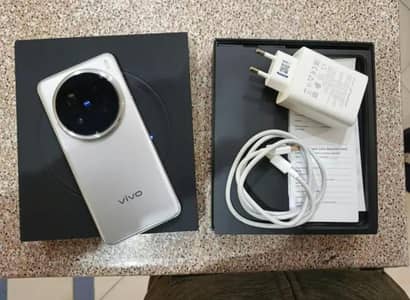 Vivo X200 Pro( official Pta approved) Complete box