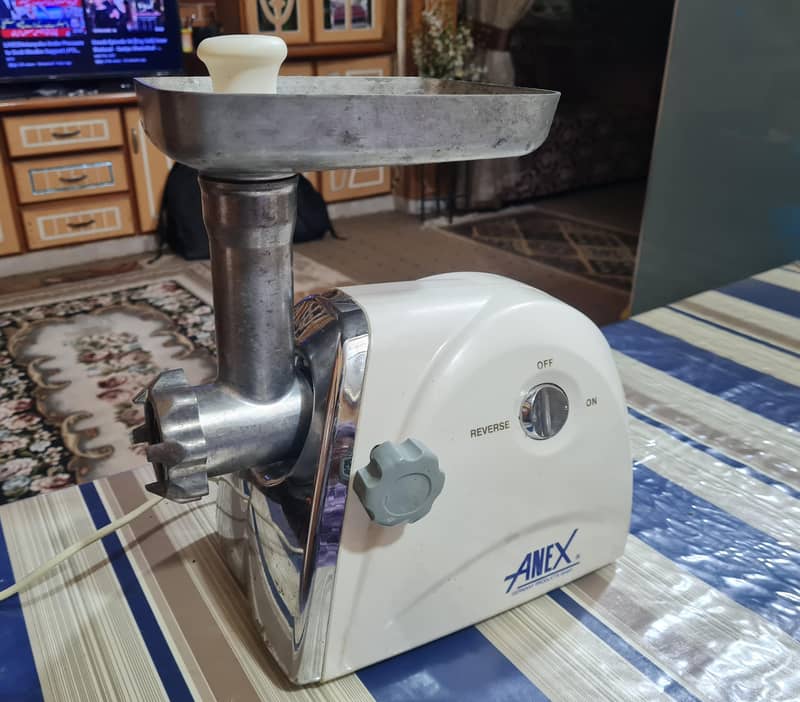 Qeema Machine Anex 0