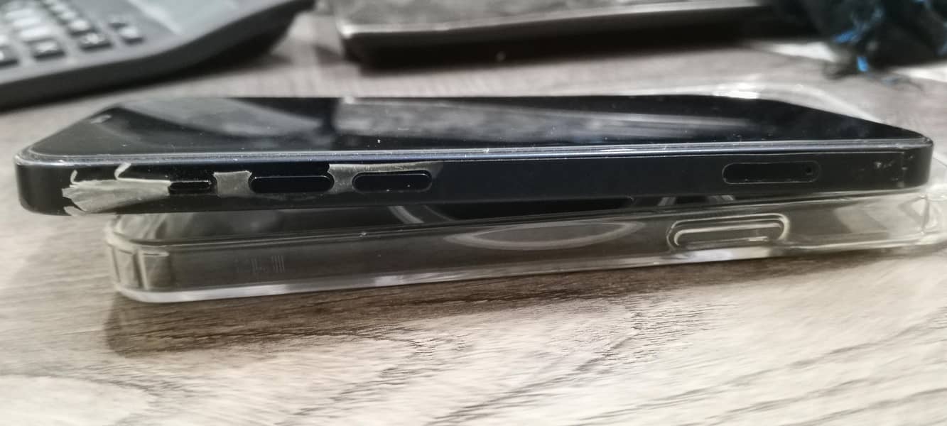Apple iPhone 12 1