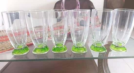 New 6-Piece Fluted Acrylic Glass Set with Emerald Green Base