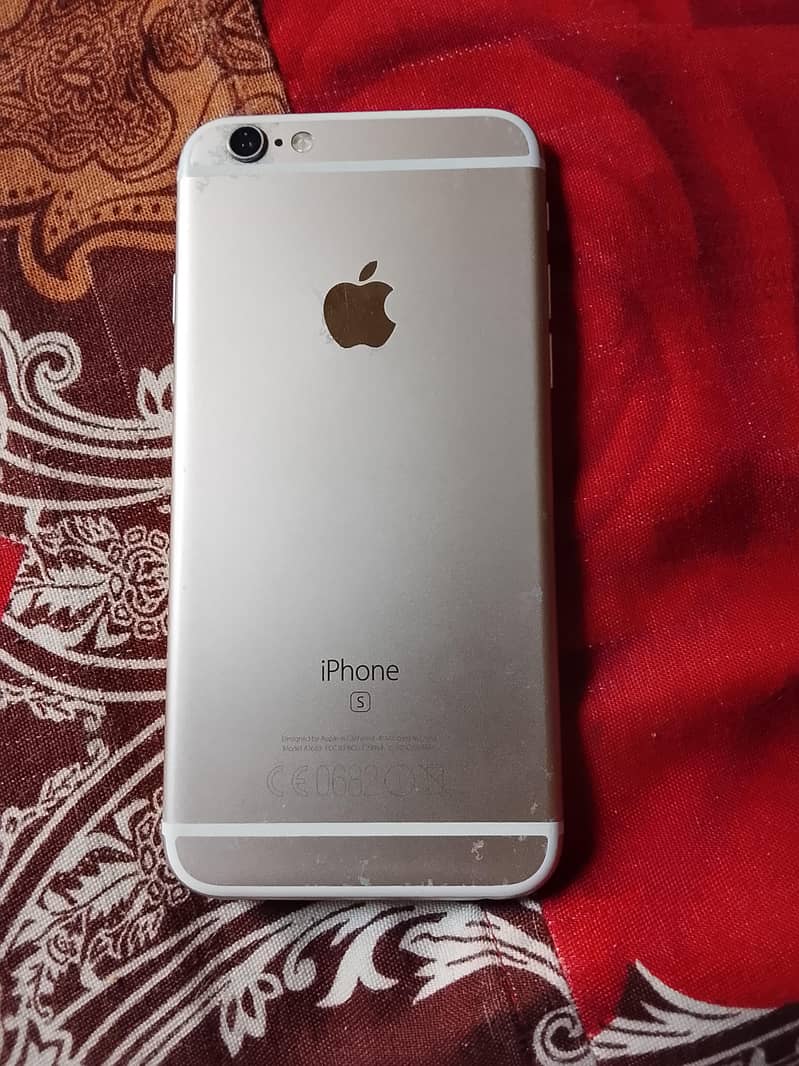 Apple iPhone 6S 4