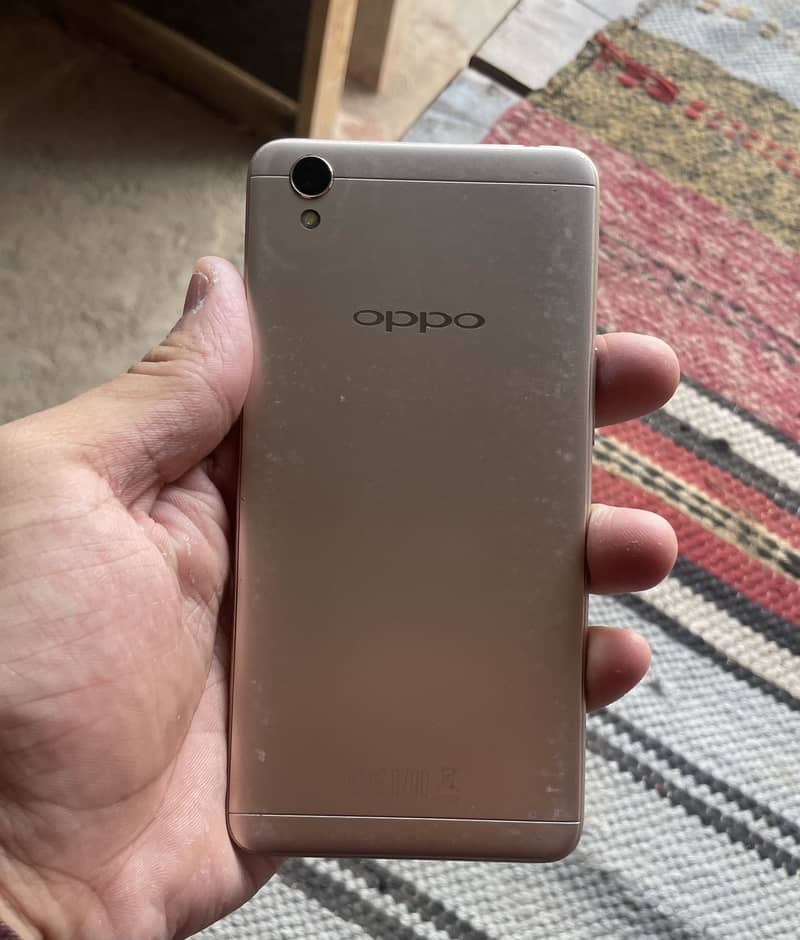 OPPO A57 0