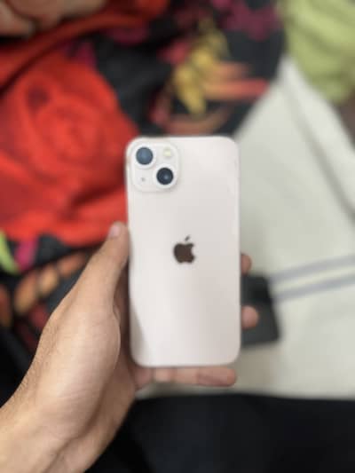 Apple iPhone 13