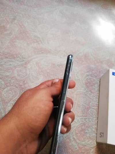 Vivo S1