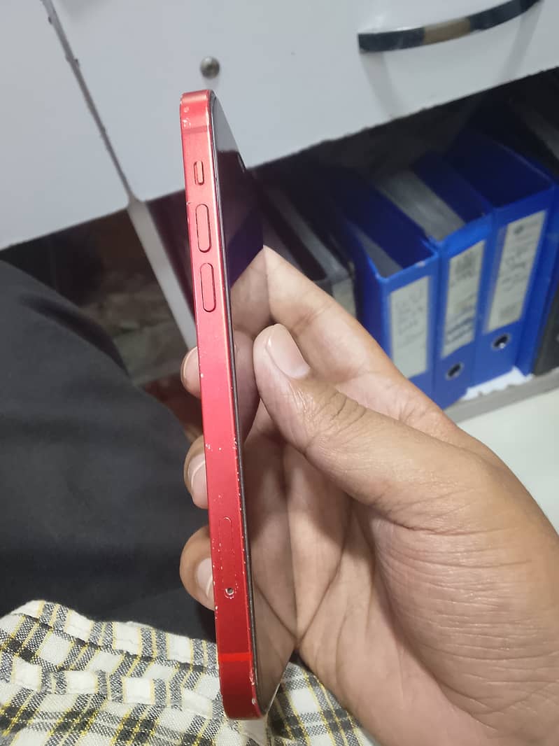 Apple iPhone 12 1