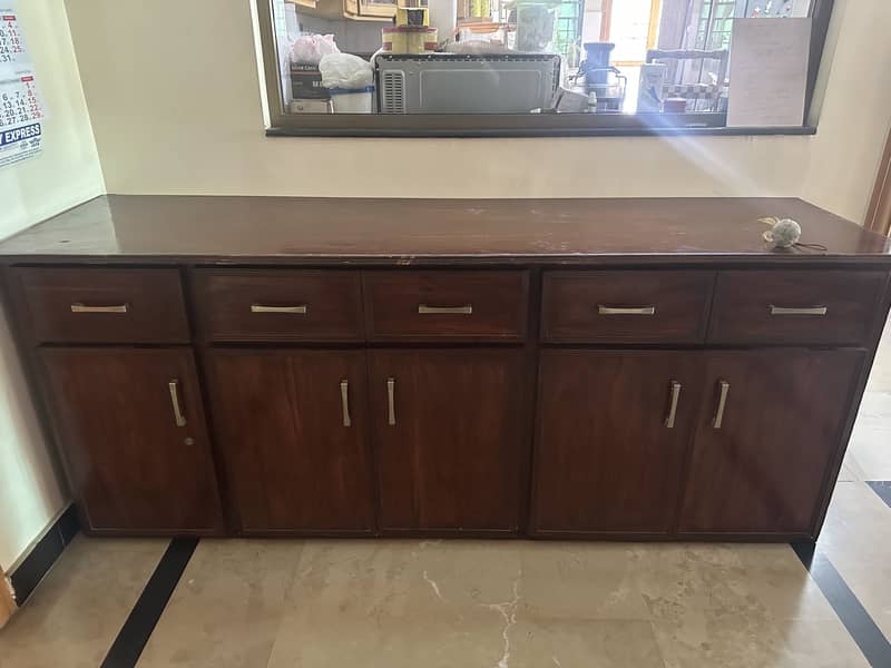 Cabinet 0
