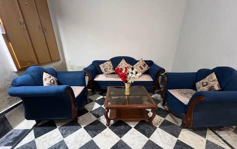 sofa set for sale in very good condition