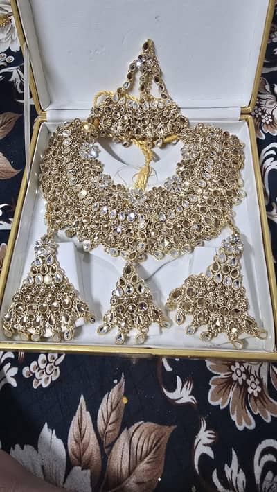 bridel jeweraly set non used urgent cell