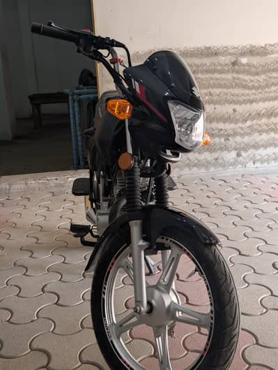 Suzuki gd110s dono tyre tublees hai ppf hua hai hid Laga hua hai allok