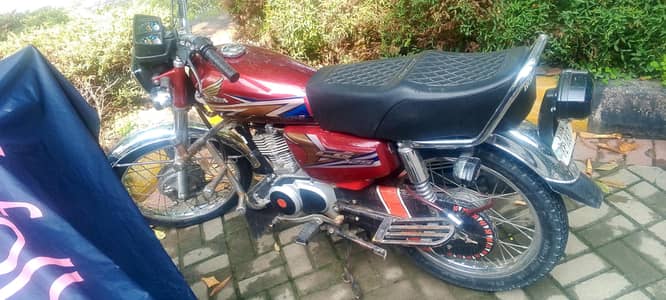 Honda 125 for sale.