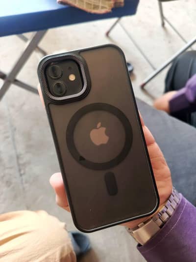 Apple iPhone 12
