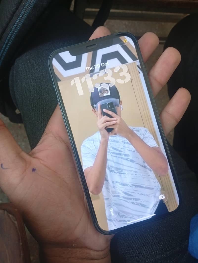 Apple iPhone 12 2