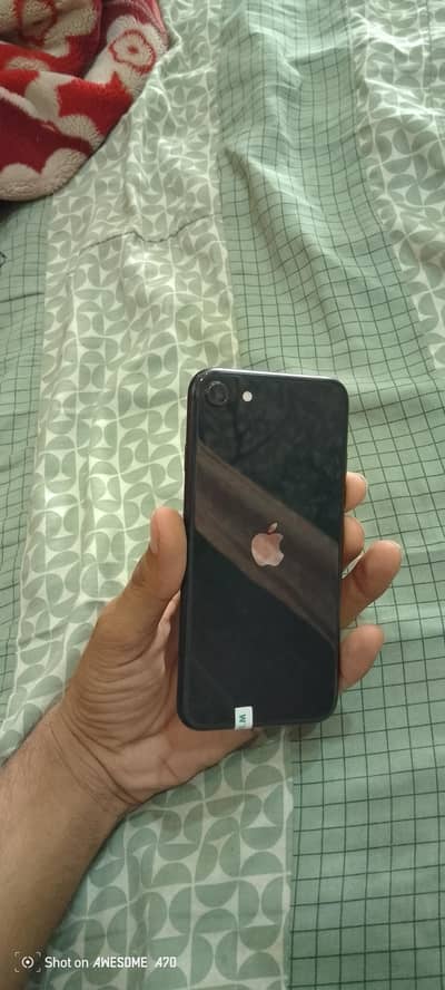 Apple iPhone SE