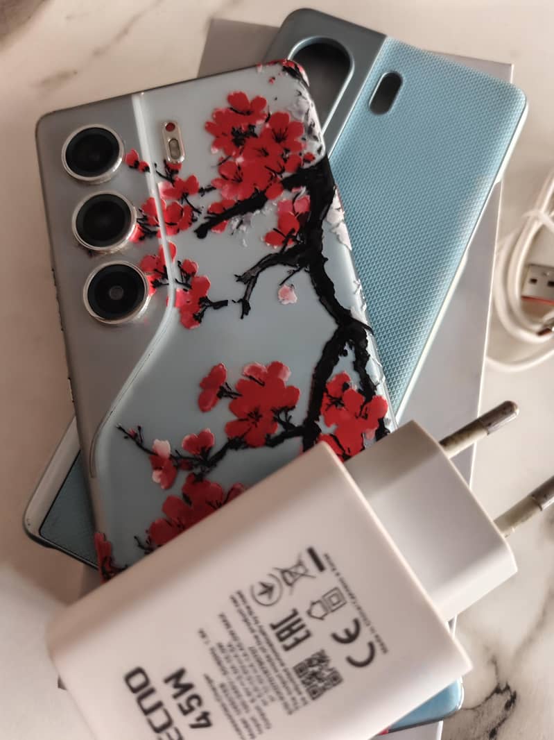 Tecno CAMON 40 Pro 3