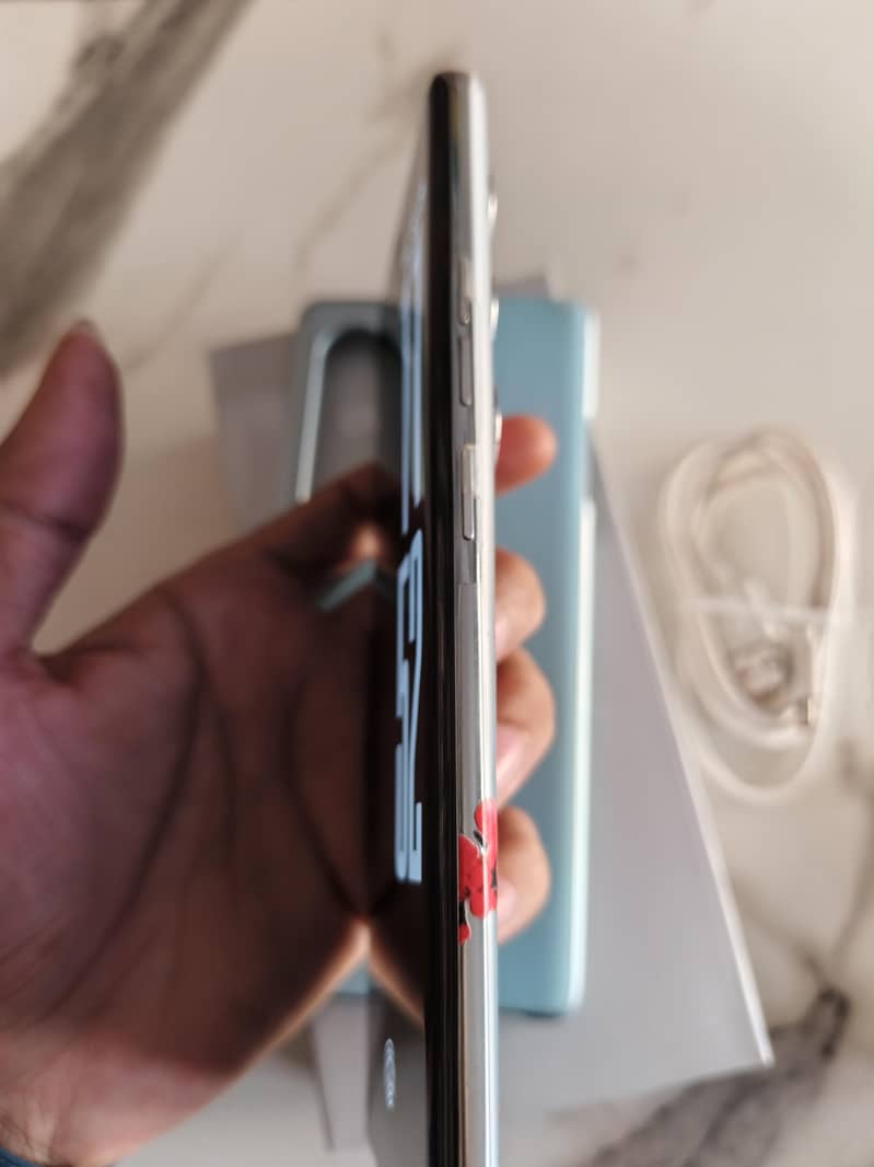 Tecno CAMON 40 Pro 5