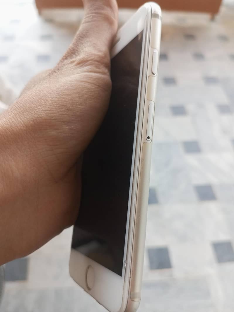 Apple iPhone 7 5