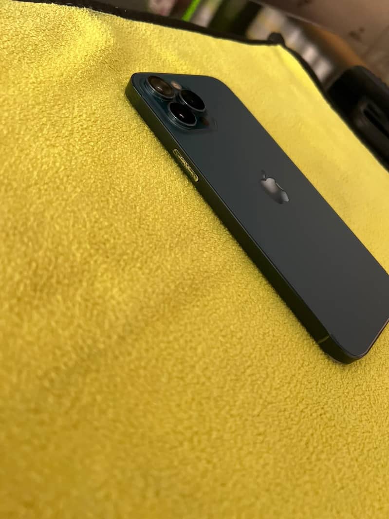 Apple iPhone 12 Pro Max 1