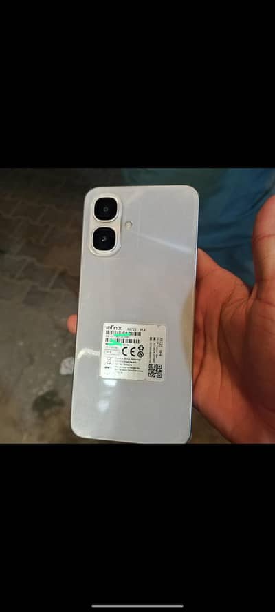 Infinix smart 10 with box and chagre 8 month warranty