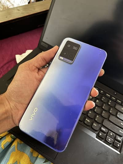 Vivo Y21 condition 10 by 10